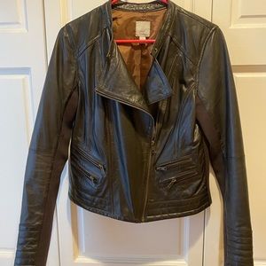 Brown leather jacket - size M - halogen - worn fewer than five times
